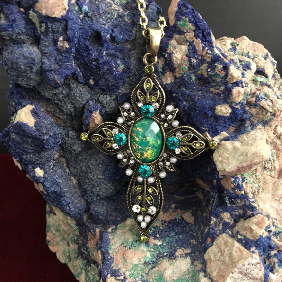 Art Deco Cross - Picture 2 of 8